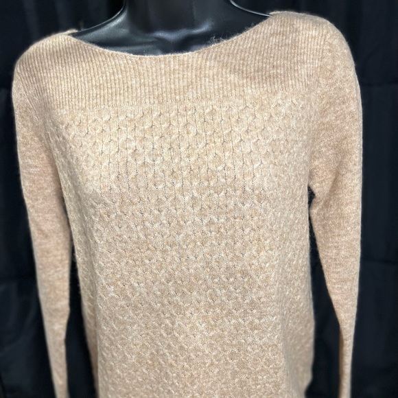 Loft Beige Sweater - Picture 6 of 6